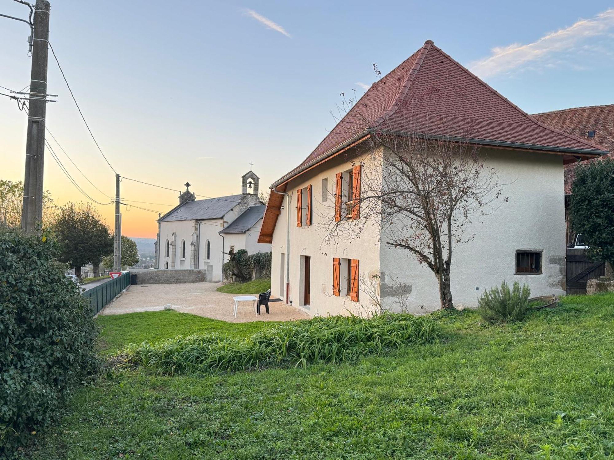 Maison Leonora Saint-Genix-sur-Guiers ภายนอก รูปภาพ